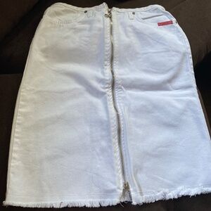 White zip up mini skirt
